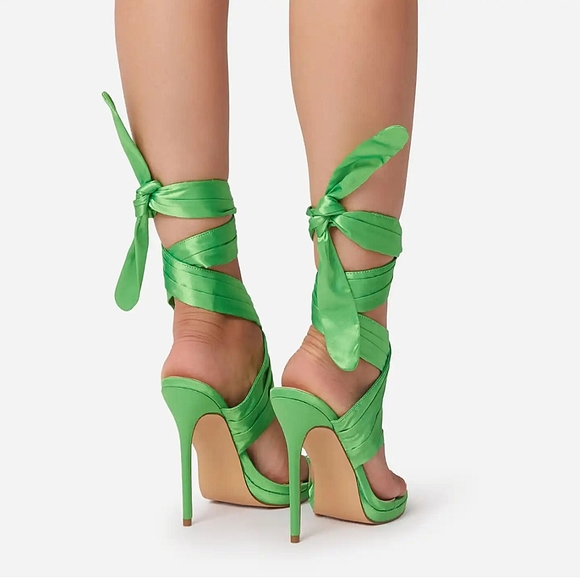 💎Green Lace-Up Heels💎 - Picture 4 of 5